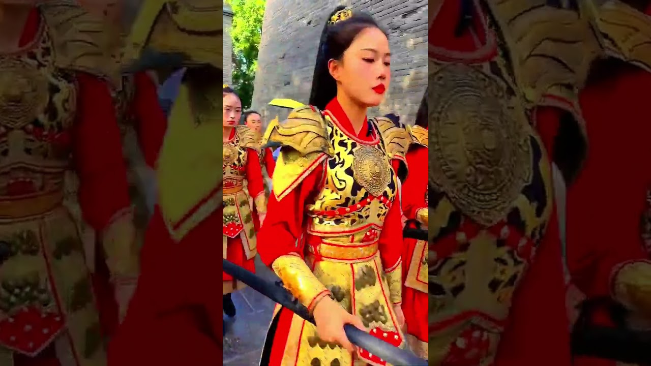 的背后